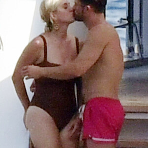 Free Nude Celeb Katy Perry 089 pic