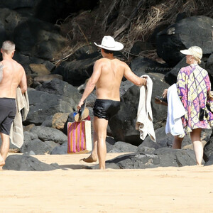 Katy Perry & Orlando Bloom Hit the Beach in Hawaii (30 Photos) - Leaked Nudes