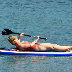 Famous Nude Katy Perry 009 pic