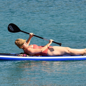 Free Nude Celeb Katy Perry 012 pic