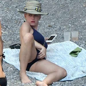 nude celebrities Katy Perry 007 pic