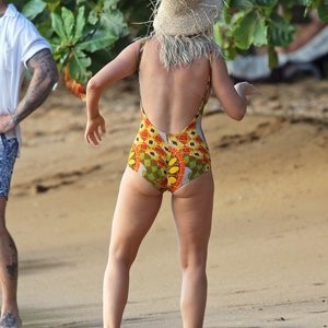 Nude Celeb Pic Katy Perry 013 pic