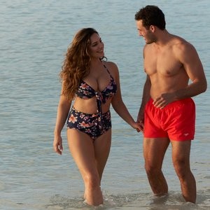 Newest Celebrity Nude Kelly Brook 013 pic