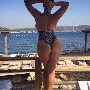 Kelly Brook Sexy (4 Photos + Gif) – Leaked Nudes