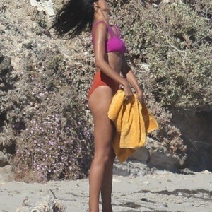 Nude Celeb Kelly Gale 103 pic