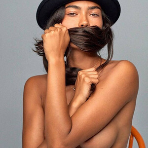 Nude Celeb Pic Kelly Gale 008 pic