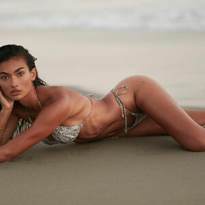 Celebrity Nude Pic Kelly Gale 017 pic