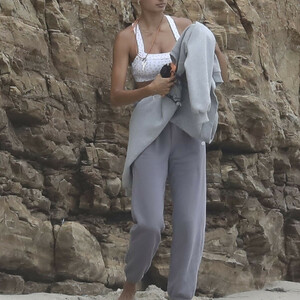 Free Nude Celeb Kelly Gale 037 pic
