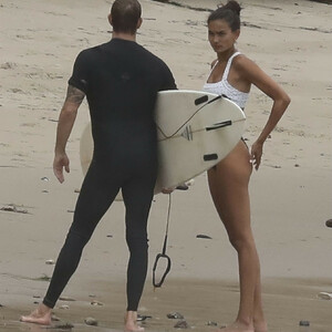 Naked Celebrity Kelly Gale 048 pic