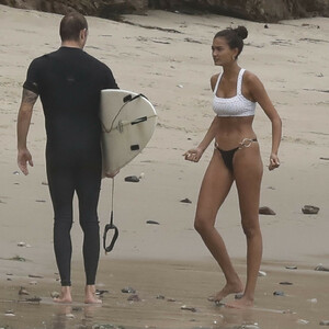 Newest Celebrity Nude Kelly Gale 049 pic