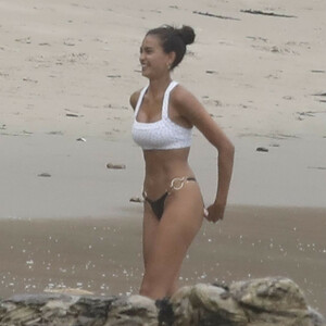 Celeb Nude Kelly Gale 073 pic