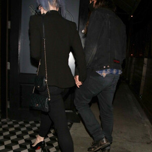 Kelly Osbourne Shows Her Cleavage for Dinner with a Boyfriend at Craigâ€™s (17 Photos) - Leaked Nudes