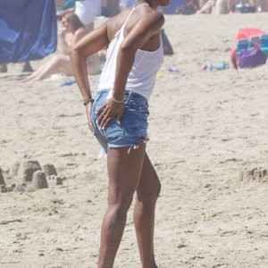 Hot Naked Celeb Kelly Rowland 039 pic