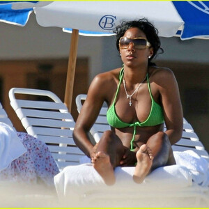 nude celebrities Kelly Rowland 044 pic