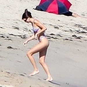 Celeb Naked Kendall Jenner 016 pic
