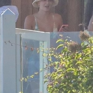 Celebrity Naked Kendall Jenner 172 pic