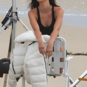 Free Nude Celeb Kendall Jenner 004 pic