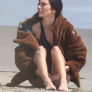 Free Nude Celeb Kendall Jenner 018 pic