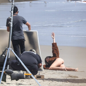 Famous Nude Kendall Jenner 025 pic