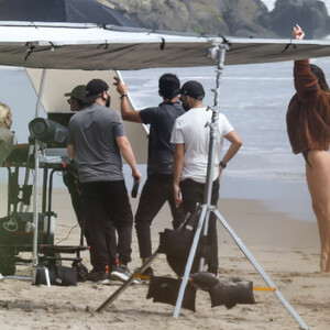 Free nude Celebrity Kendall Jenner 032 pic