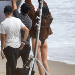 Celeb Nude Kendall Jenner 040 pic