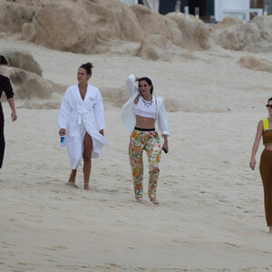 Nude Celeb Hailey Baldwin 040 pic
