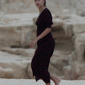 nude celebrities Hailey Baldwin 045 pic