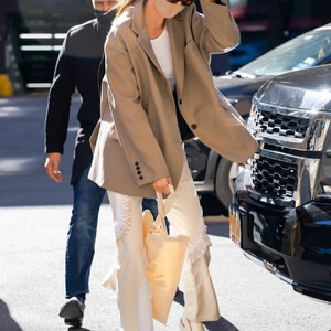 Naked celebrity picture Kendall Jenner 079 pic