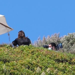 Kendall Jenner & Kourtney Kardashian Film KUTK in Malibu (44 Photos) - Leaked Nudes