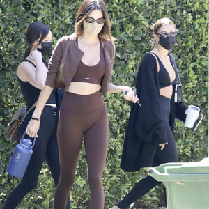 Newest Celebrity Nude Kendall Jenner 022 pic