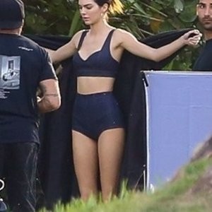 Celebrity Naked Kendall Jenner 069 pic