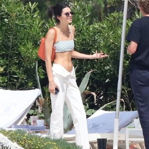 Naked celebrity picture Kendall Jenner 146 pic