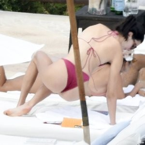 Free Nude Celeb Kendall Jenner 036 pic