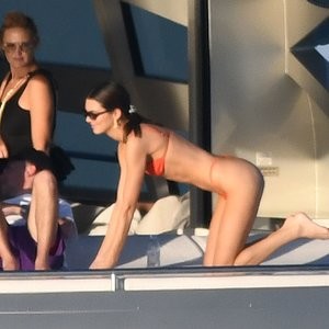 Real Celebrity Nude Kendall Jenner 070 pic