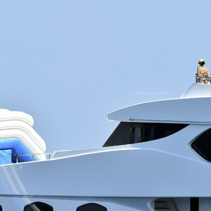 Nude Celebrity Picture Kendall Jenner 006 pic