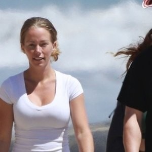 Naked Celebrity Kendra Wilkinson 007 pic