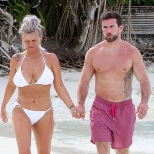 Kerry Katona & Ryan Mahoney Jump in a Canoe for Some Fun in the Indian Ocean (44 Photos) – Leaked Nudes