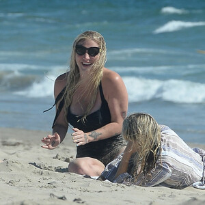 Nude Celeb Pic Kesha 030 pic