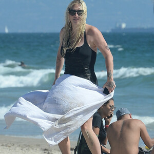 Celebrity Leaked Nude Photo Kesha 044 pic