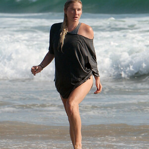 Naked celebrity picture Kesha 039 pic