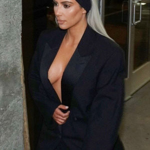 nude celebrities Kim Kardashian 040 pic