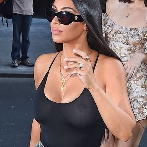 Celeb Nude Kim Kardashian 043 pic
