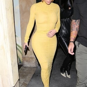 Free nude Celebrity Kim Kardashian 007 pic