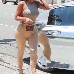 Celeb Nude Kim Kardashian 023 pic