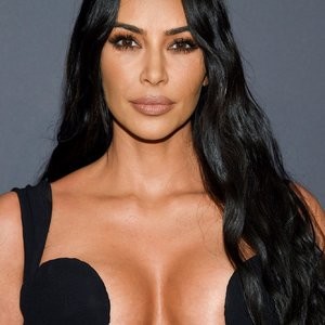 Kim Kardashian & Kourtney Kardashian Sexy (100 Photos) – Leaked Nudes