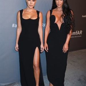 Nude Celeb Pic Kim Kardashian 042 pic