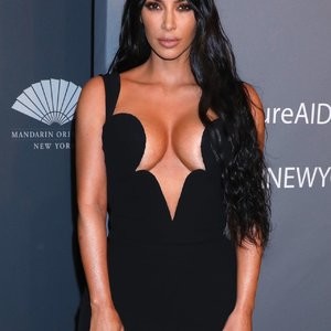 Leaked Kim Kardashian 043 pic