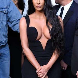 Nude Celebrity Picture Kim Kardashian 080 pic