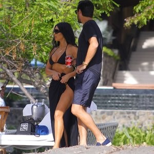 Celeb Naked Kim Kardashian 007 pic