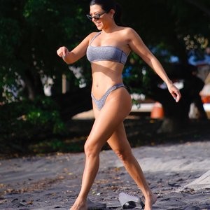 Newest Celebrity Nude Kim Kardashian 024 pic
